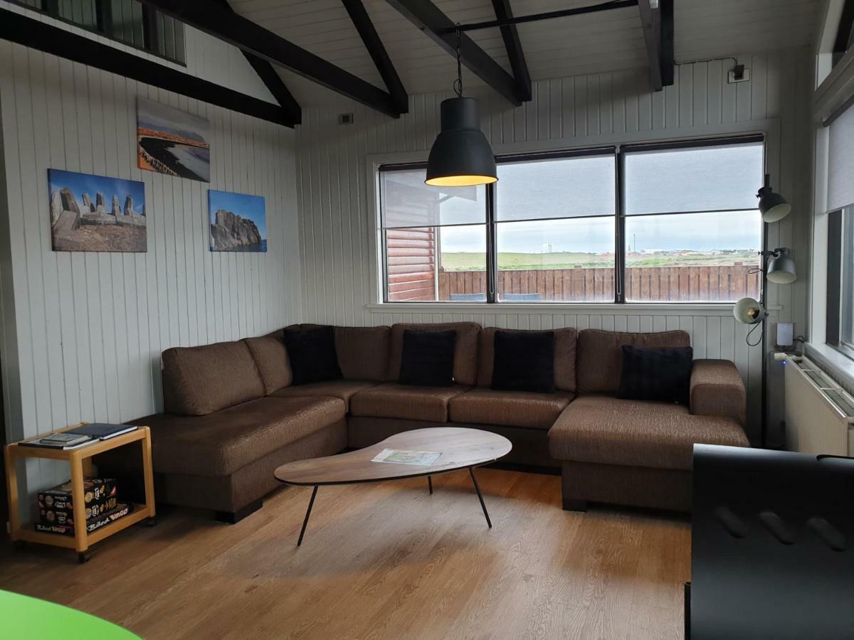 Black Beach Cottage Thorlakshofn Экстерьер фото