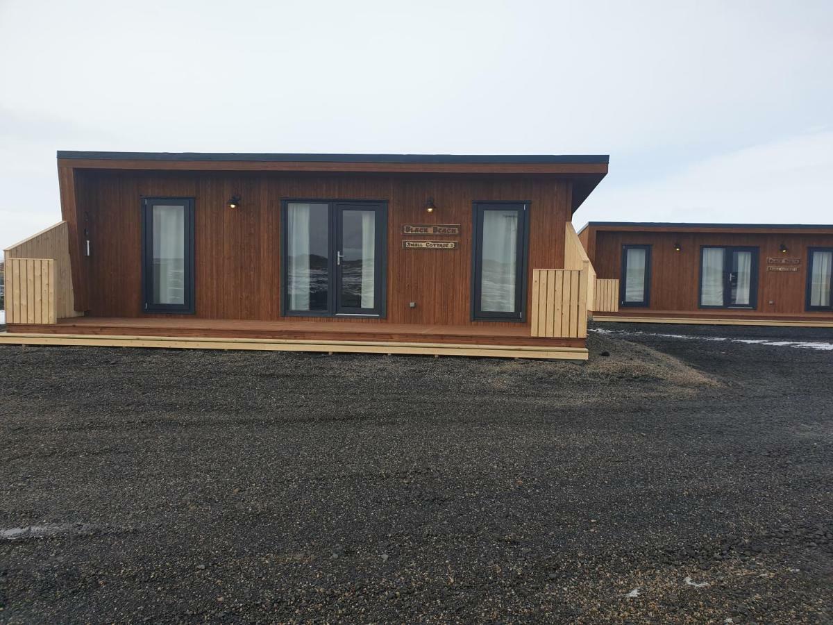 Black Beach Cottage Thorlakshofn Номер фото